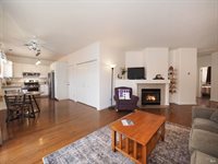 2203 Meteorite Lane, Santa Rosa, CA 95404