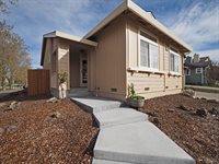 2203 Meteorite Lane, Santa Rosa, CA 95404