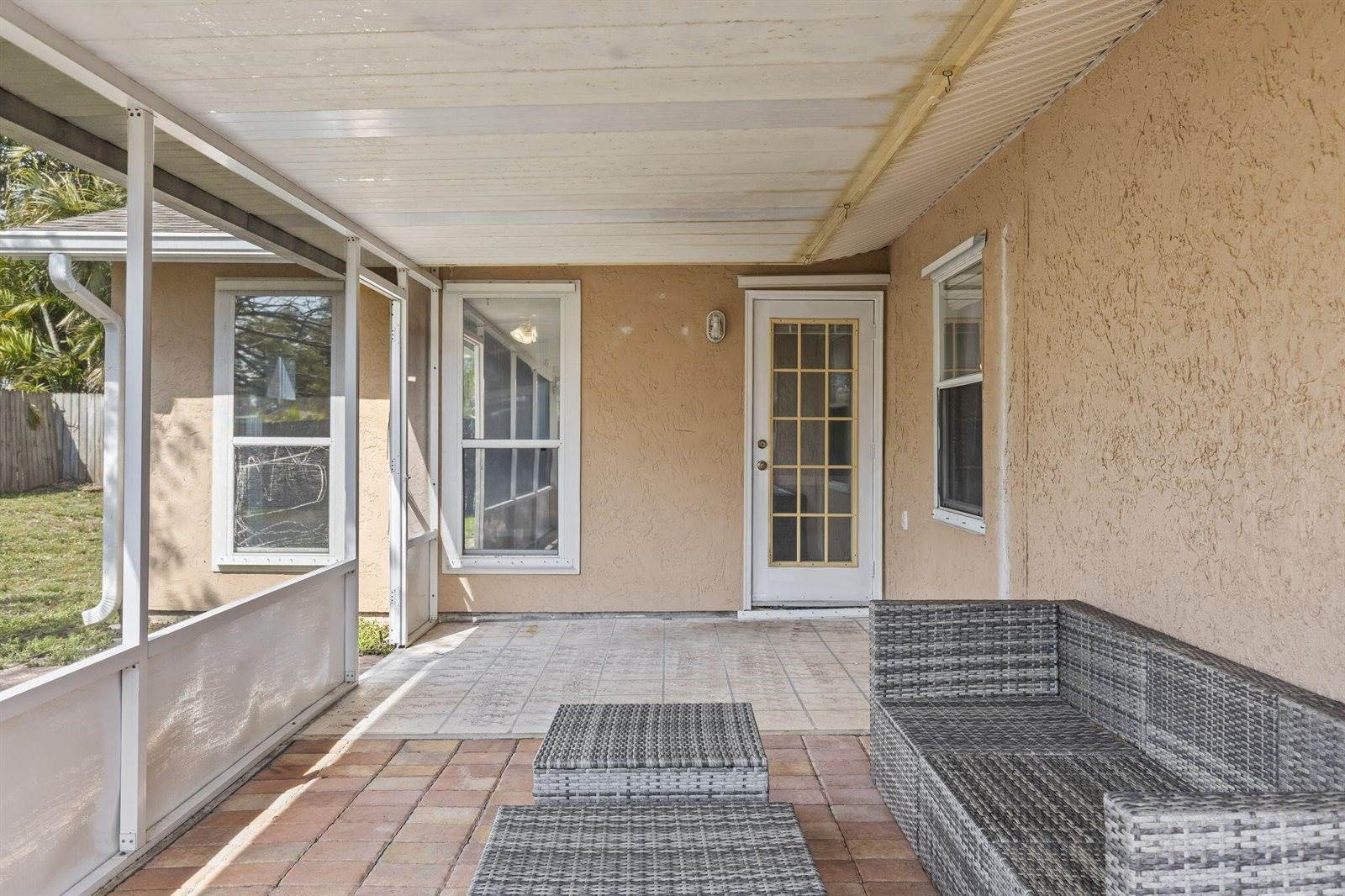 2025 7th Avenue SW, Vero Beach, FL 32962