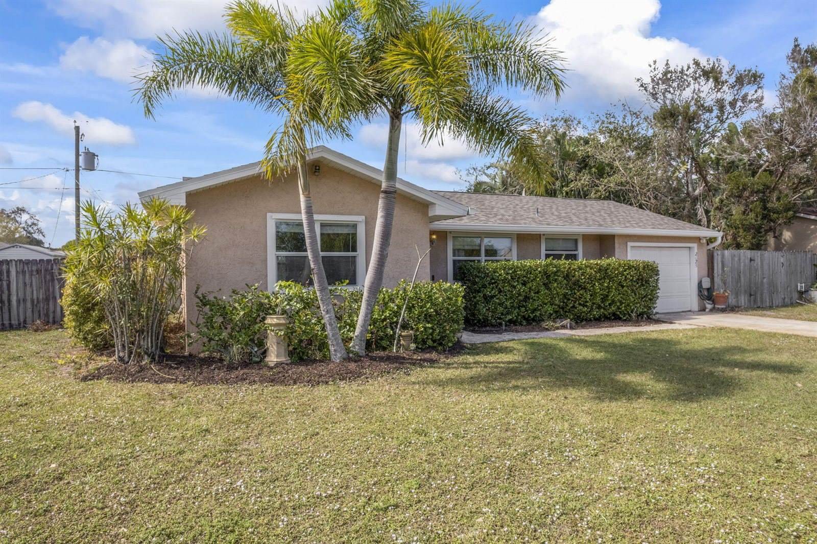 2025 7th Avenue SW, Vero Beach, FL 32962