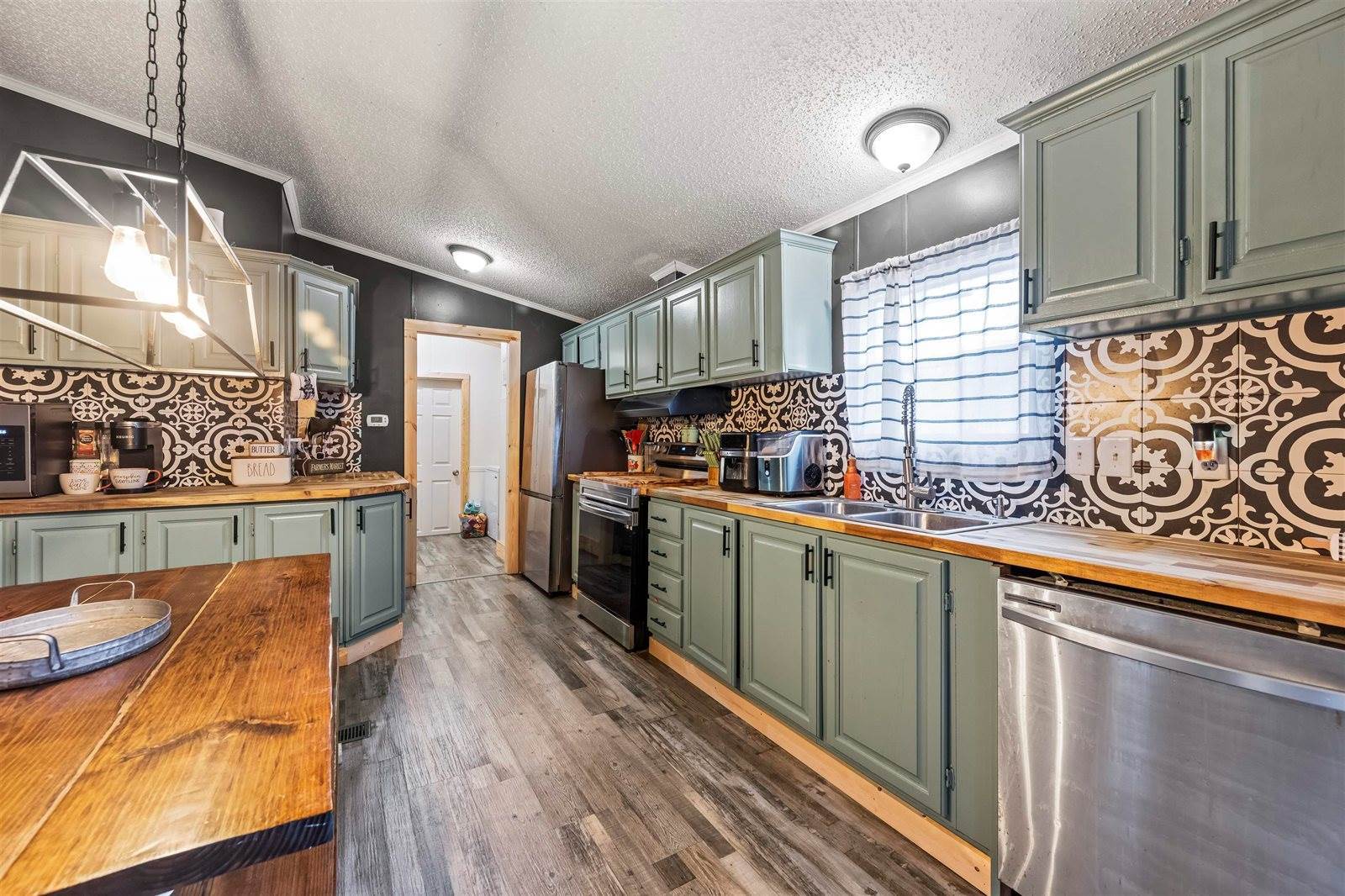 95 CO RD 1259, Falkville, AL 35622