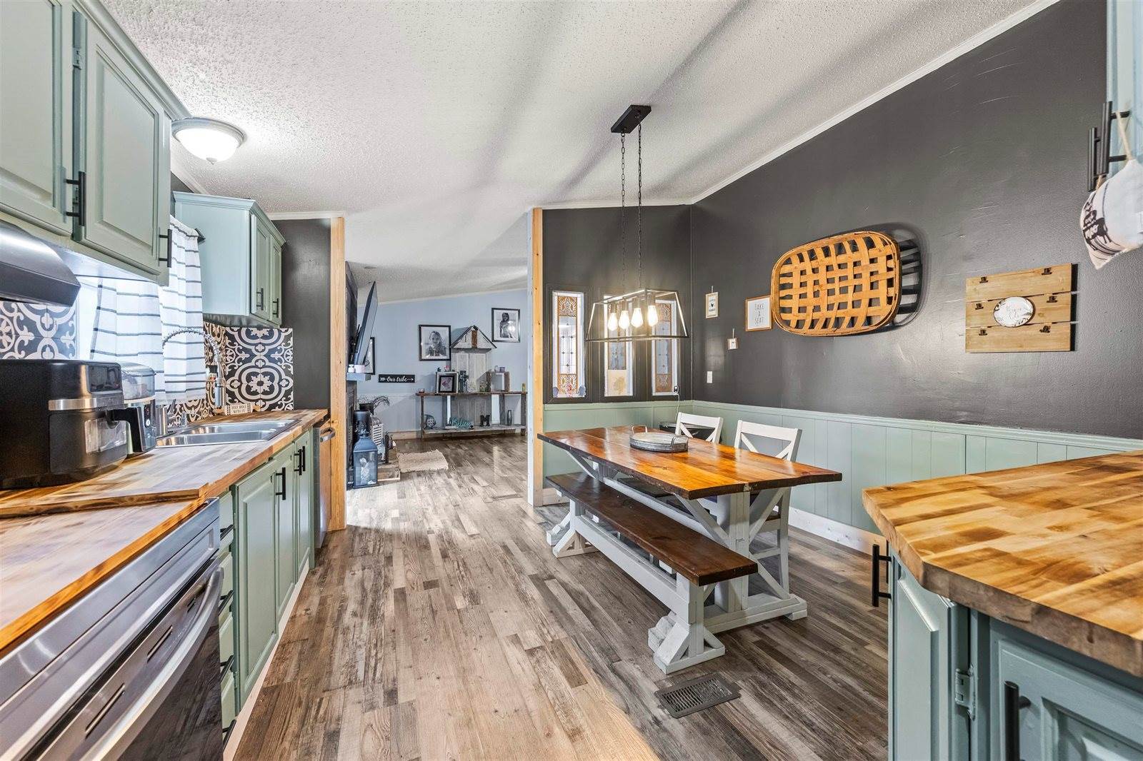 95 CO RD 1259, Falkville, AL 35622