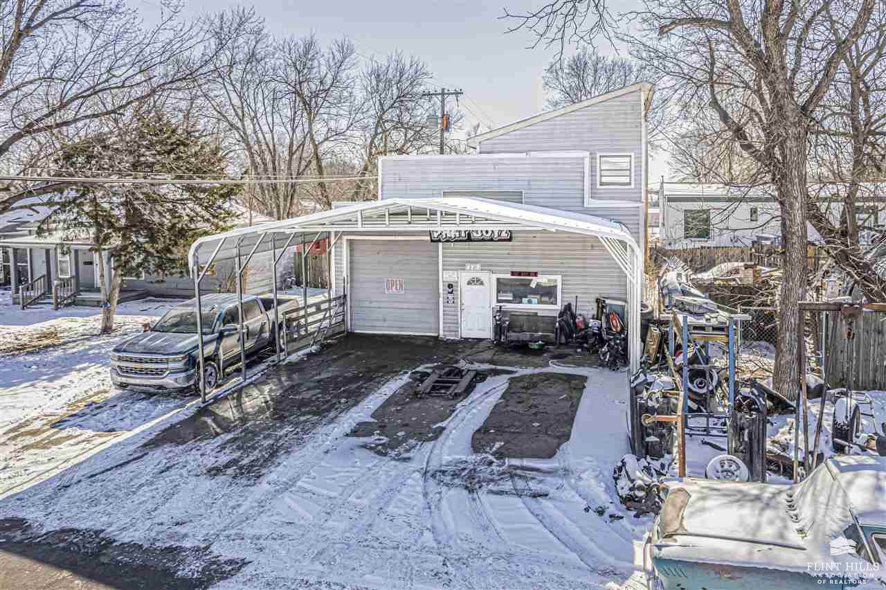 113 East Pine Street, Junction City, KS 66441