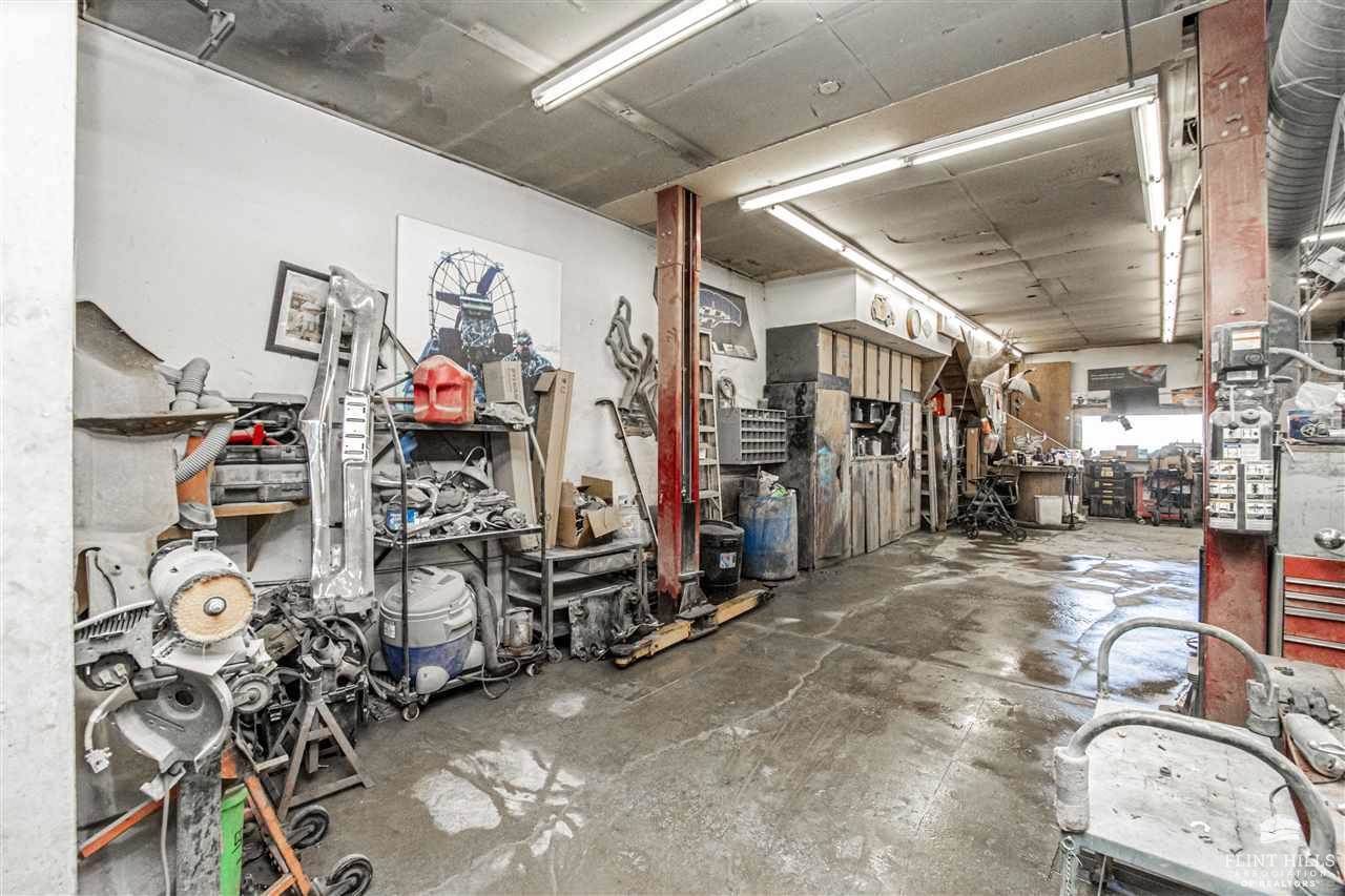 113 East Pine Street, Junction City, KS 66441