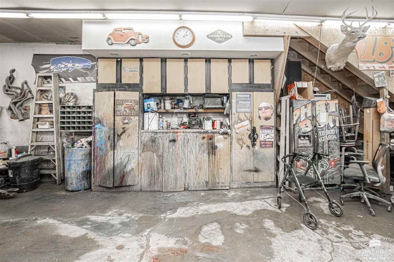 113 East Pine Street, Junction City, KS 66441