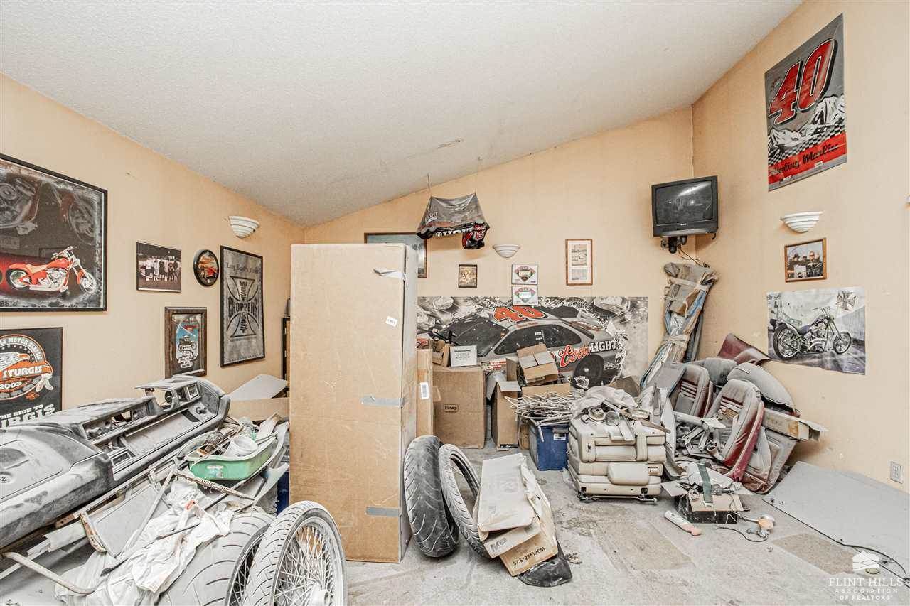 113 East Pine Street, Junction City, KS 66441