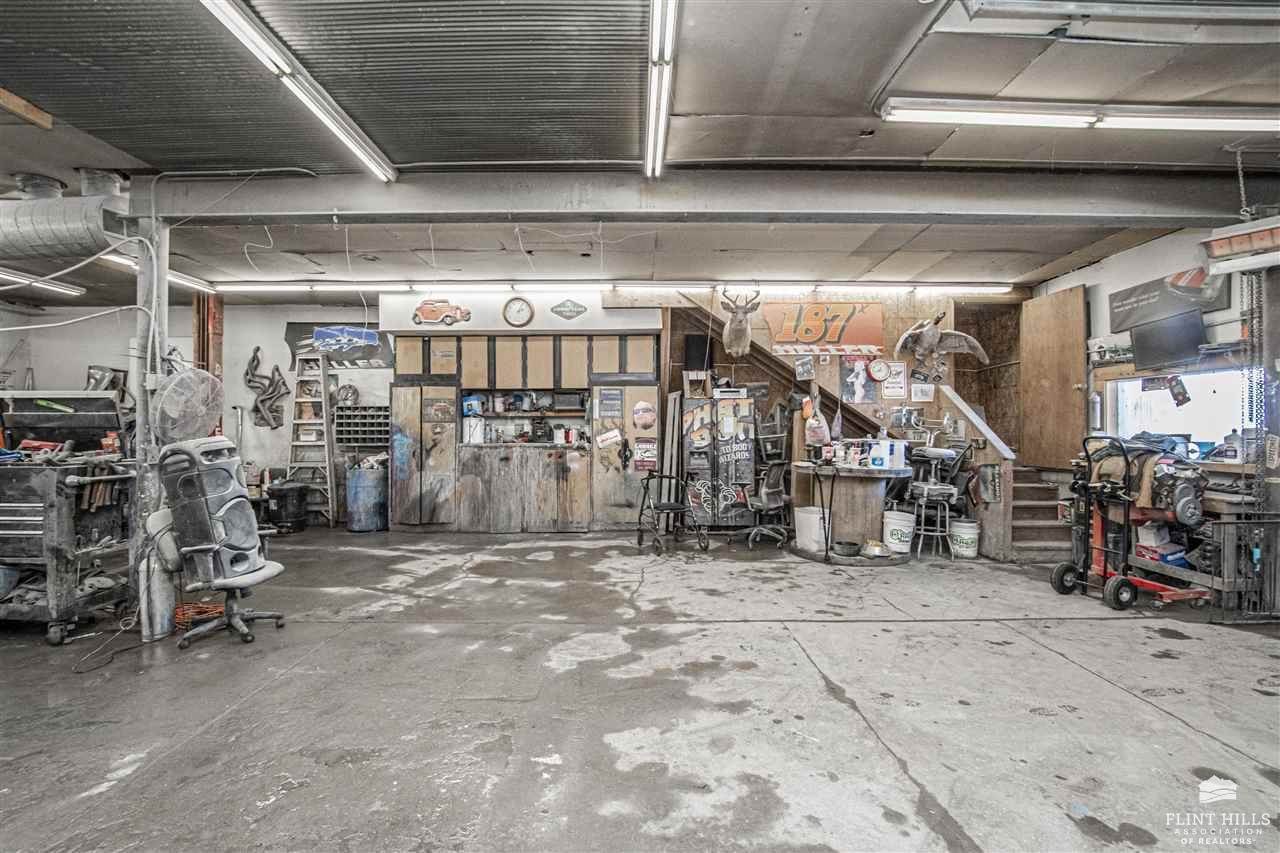 113 East Pine Street, Junction City, KS 66441