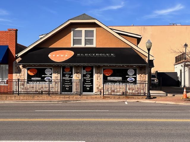 11216 Johnson Drive, Shawnee, KS 66203