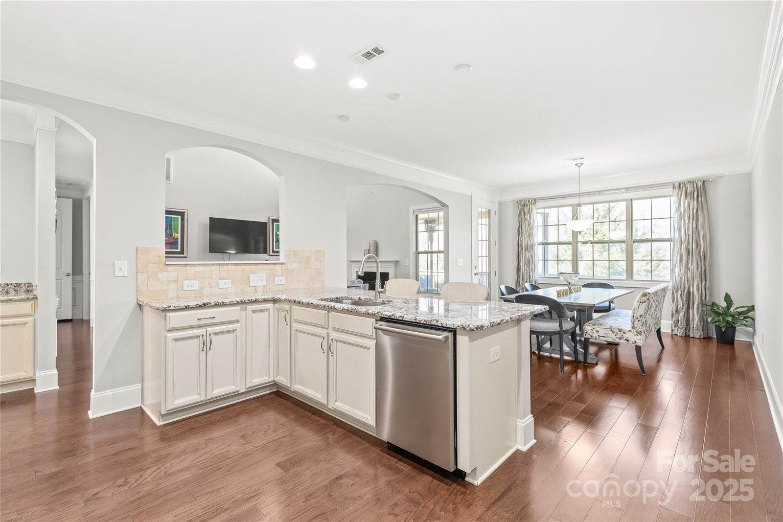 9116 Arnsberg Drive, Waxhaw, NC 28173