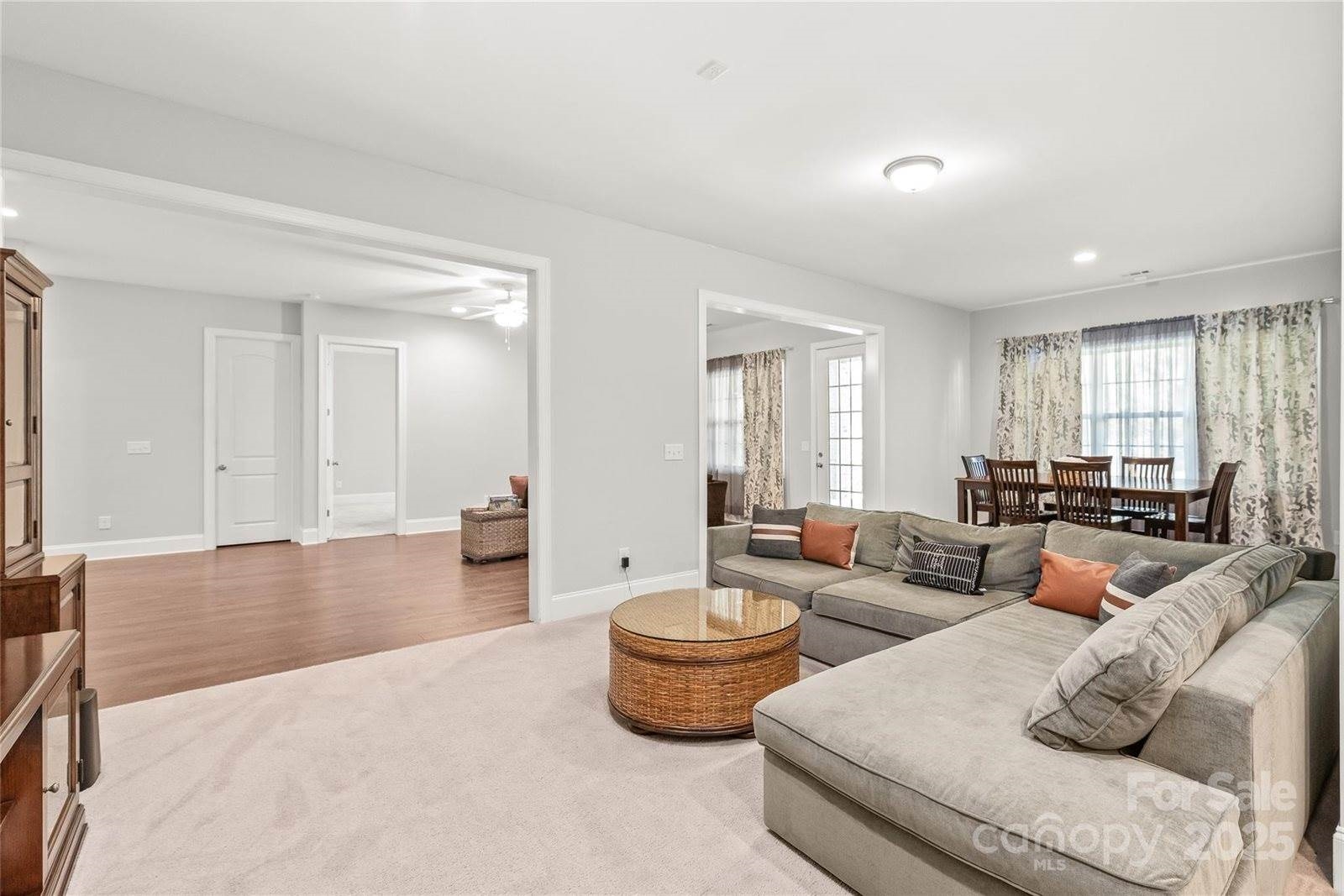 9116 Arnsberg Drive, Waxhaw, NC 28173