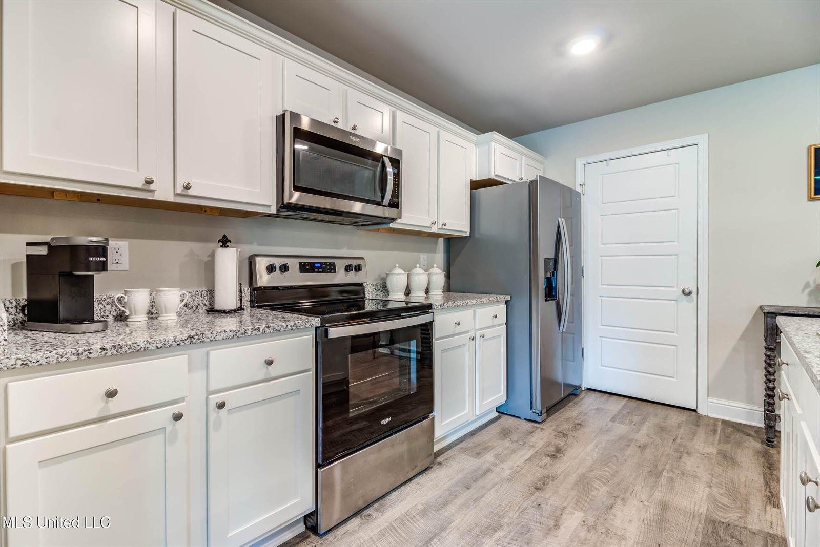 6443 Eastland Circle, Biloxi, MS 39532