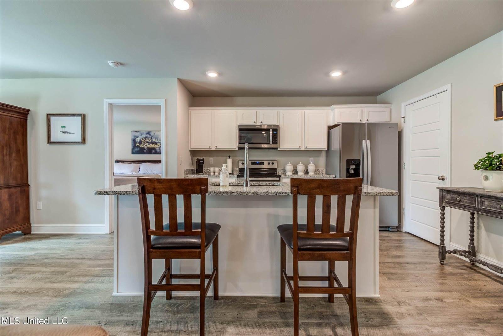 6443 Eastland Circle, Biloxi, MS 39532