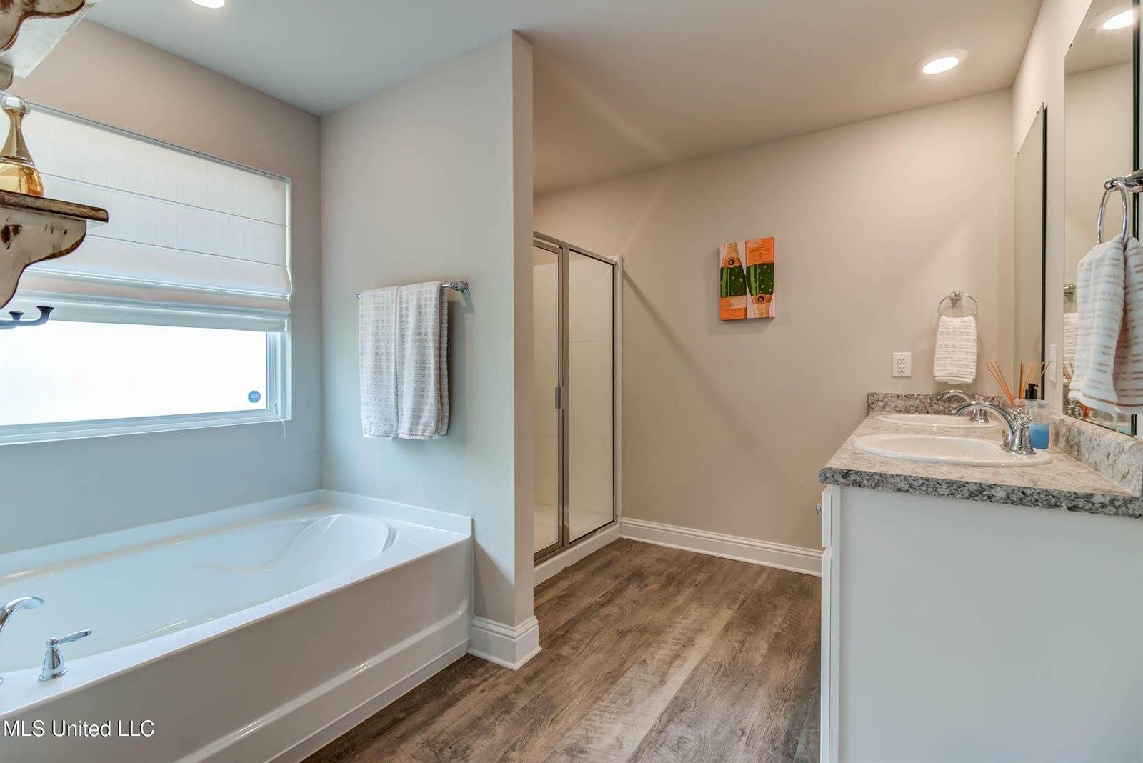 6443 Eastland Circle, Biloxi, MS 39532