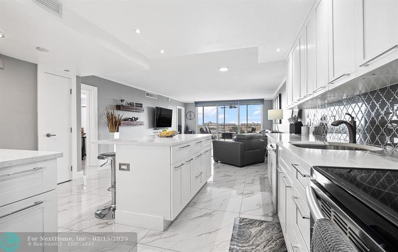 3520 Oaks Way 910, Pompano Beach, FL 33069