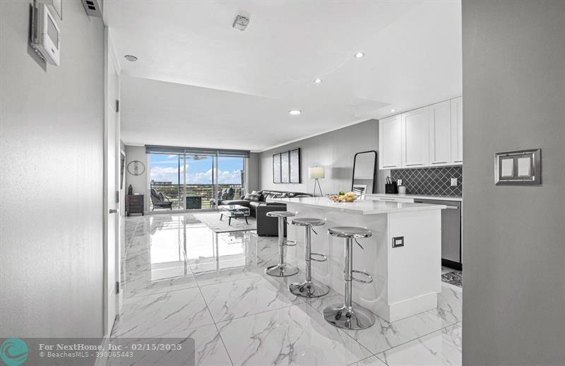 3520 Oaks Way 910, Pompano Beach, FL 33069