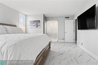 3520 Oaks Way 910, Pompano Beach, FL 33069