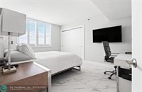 3520 Oaks Way 910, Pompano Beach, FL 33069