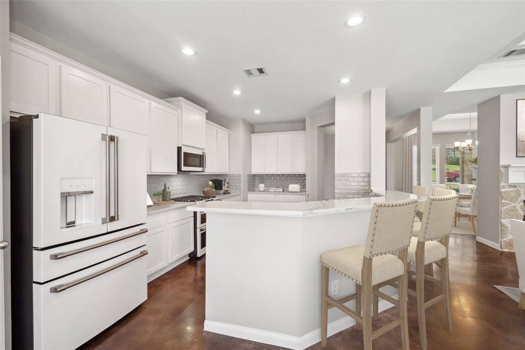 1721 Summergate Drive, Conroe, TX 77304