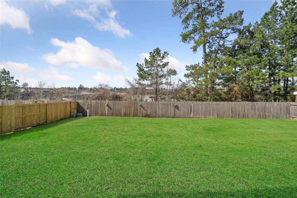 1721 Summergate Drive, Conroe, TX 77304