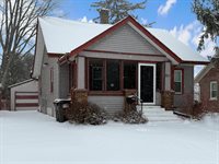 911 South Harlem Avenue, Freeport, IL 61032