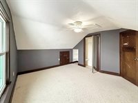 911 South Harlem Avenue, Freeport, IL 61032