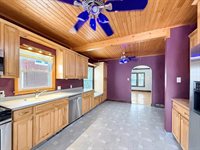 911 South Harlem Avenue, Freeport, IL 61032