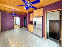 911 South Harlem Avenue, Freeport, IL 61032