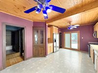 911 South Harlem Avenue, Freeport, IL 61032