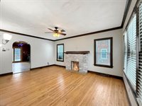 911 South Harlem Avenue, Freeport, IL 61032