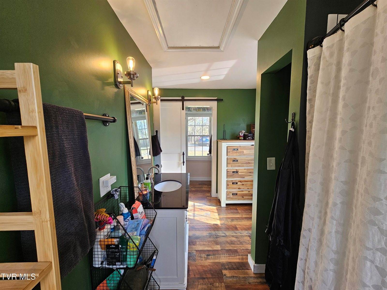 501 Twin Oaks Drive, Johnson City, TN 37601