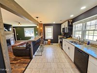 501 Twin Oaks Drive, Johnson City, TN 37601