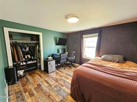 501 Twin Oaks Drive, Johnson City, TN 37601