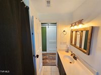 501 Twin Oaks Drive, Johnson City, TN 37601