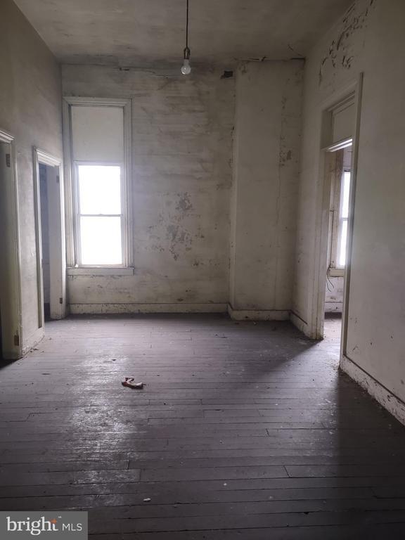 527 Main Street, Lykens, PA 17048