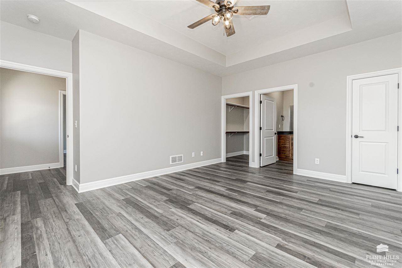 1827 Kenneth Drives, Junction City, KS 66441