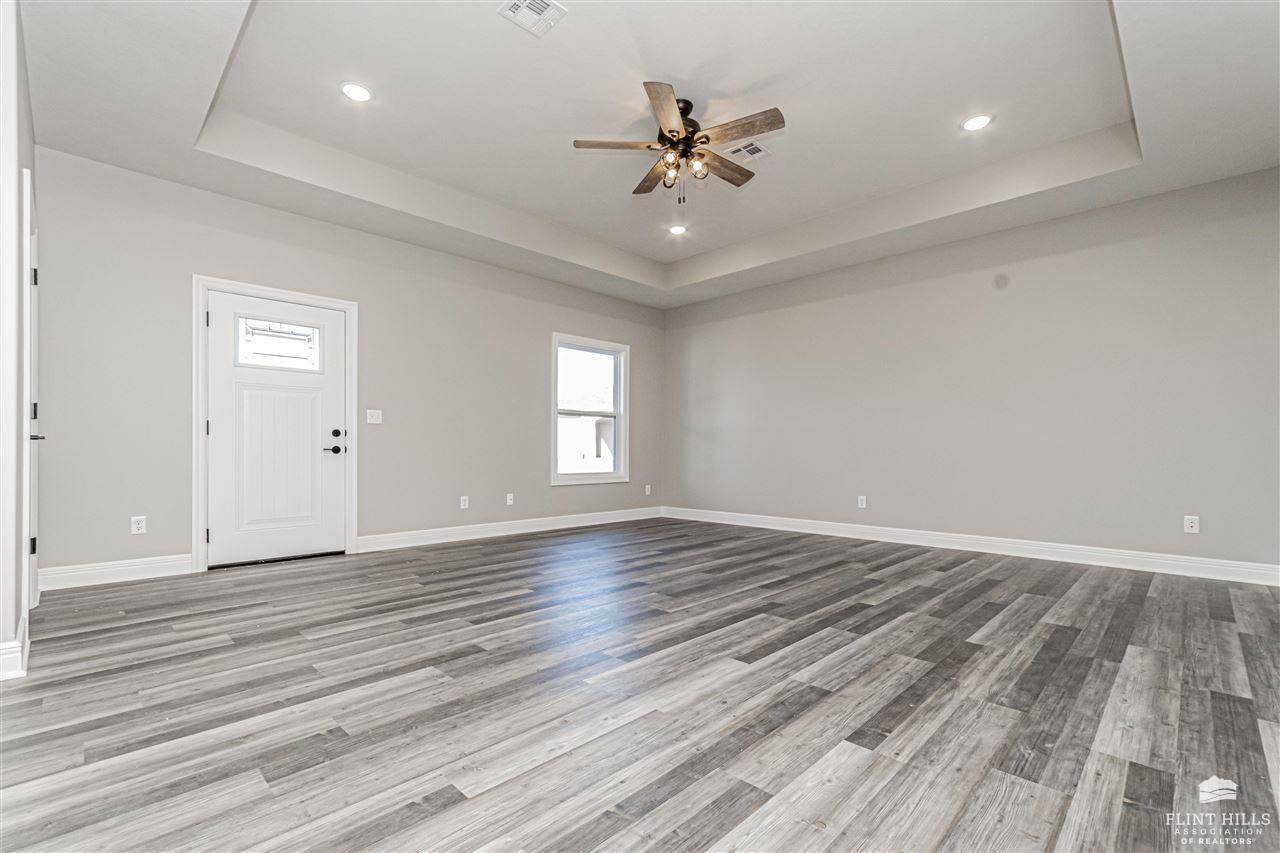 1827 Kenneth Drives, Junction City, KS 66441