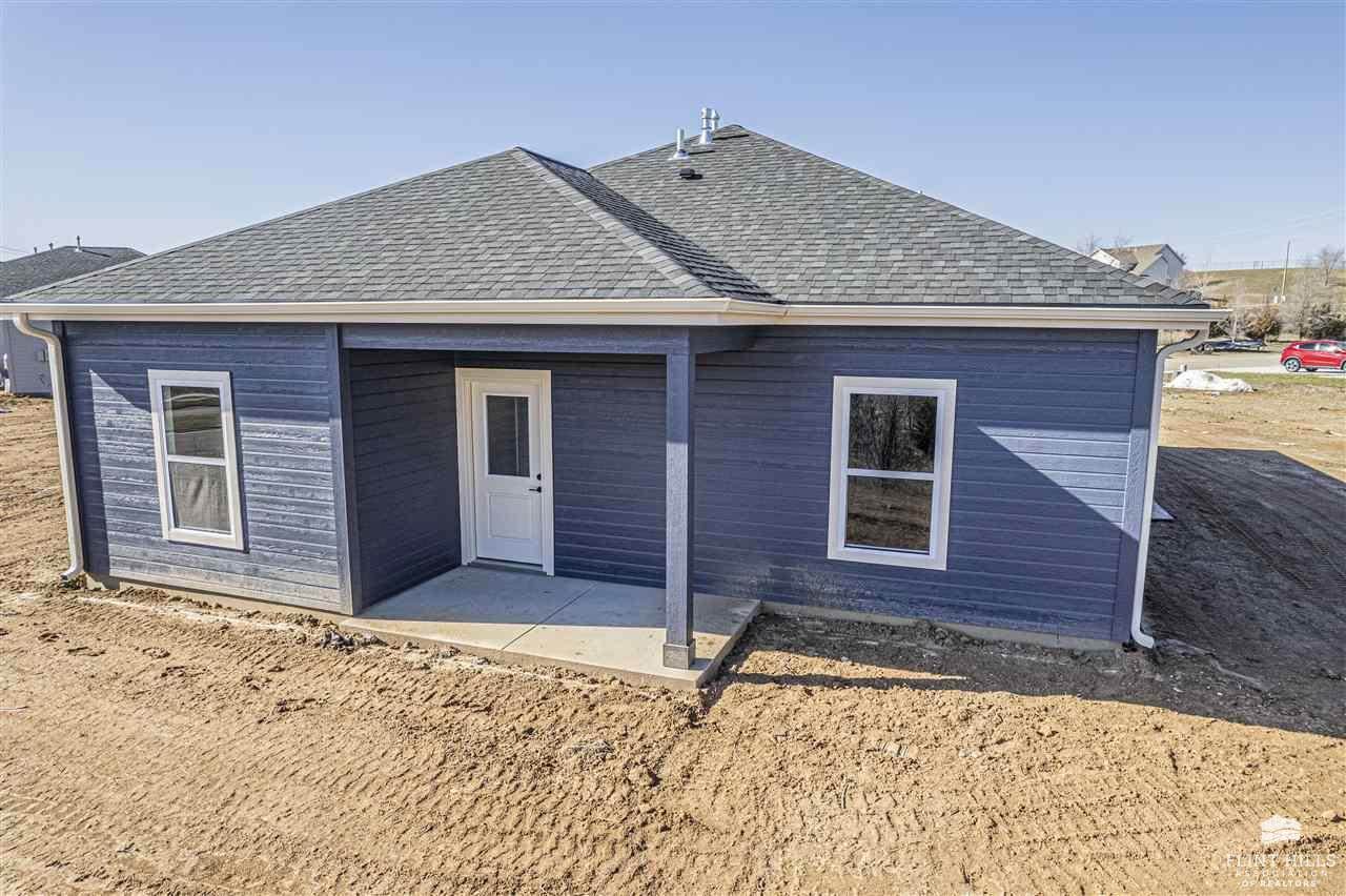 1827 Kenneth Drives, Junction City, KS 66441