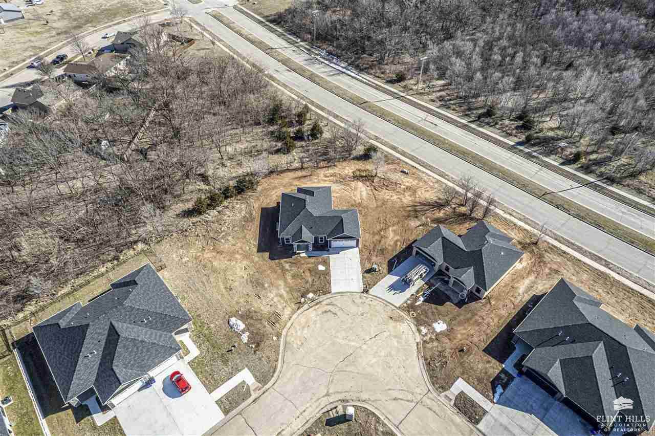 1827 Kenneth Drives, Junction City, KS 66441