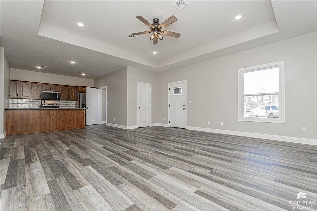 1827 Kenneth Drives, Junction City, KS 66441