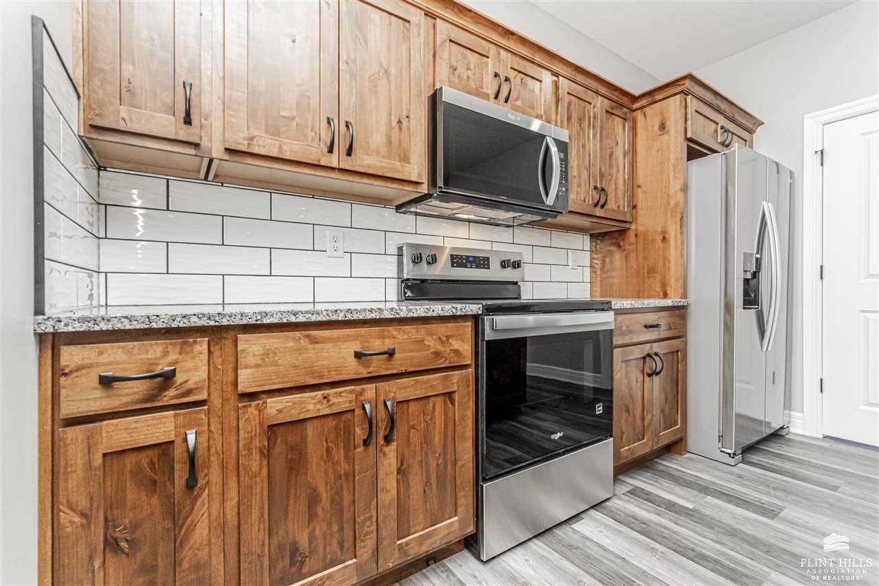 1827 Kenneth Drives, Junction City, KS 66441