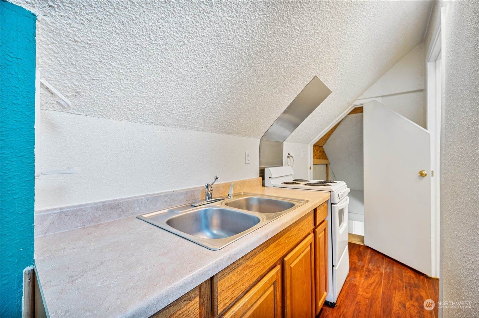 729 North 4th Street, Mount Vernon, WA 98273