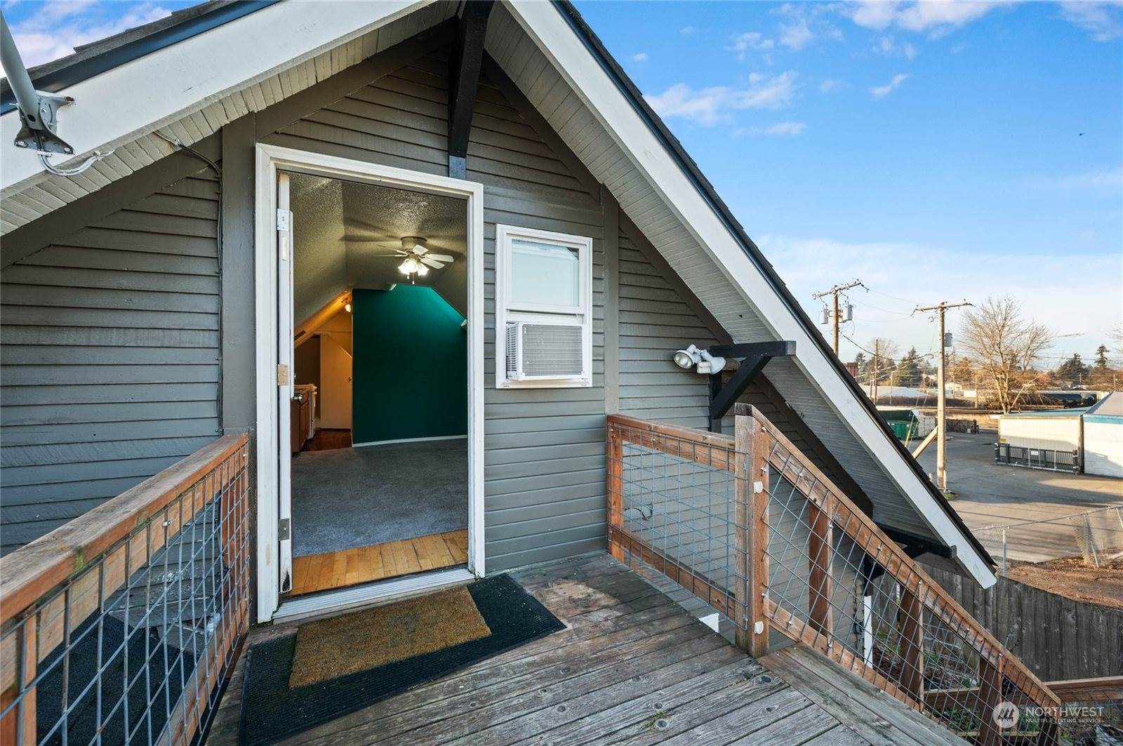 729 North 4th Street, Mount Vernon, WA 98273