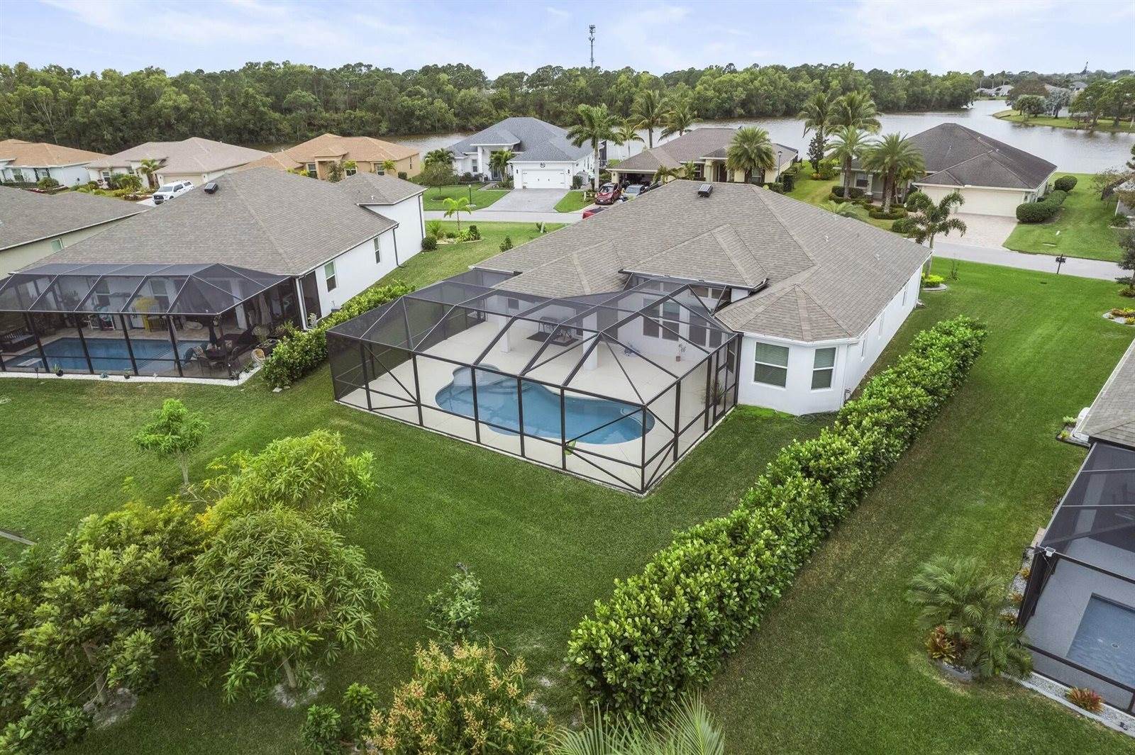 465 SW Vista Lake Drive, Port Saint Lucie, FL 34953