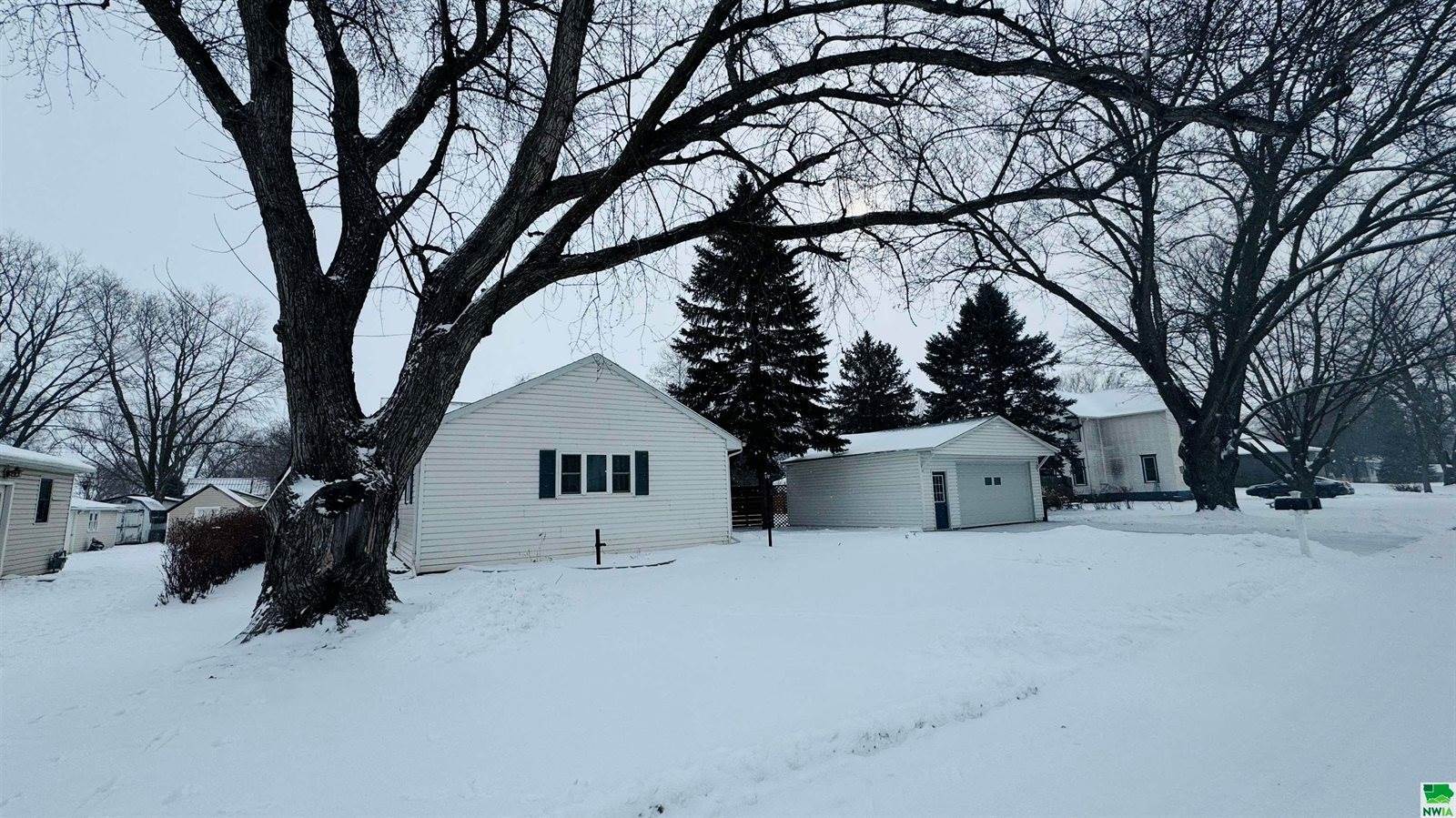 321 Salem Street, Whiting, IA 51063