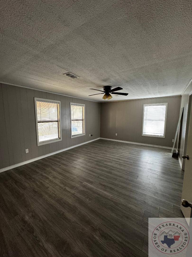 140 CR 3003, New Boston, TX 75570