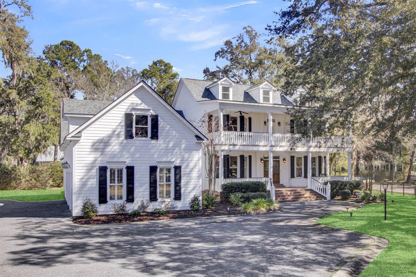 100 Oak Village Lane, Summerville, SC 29483