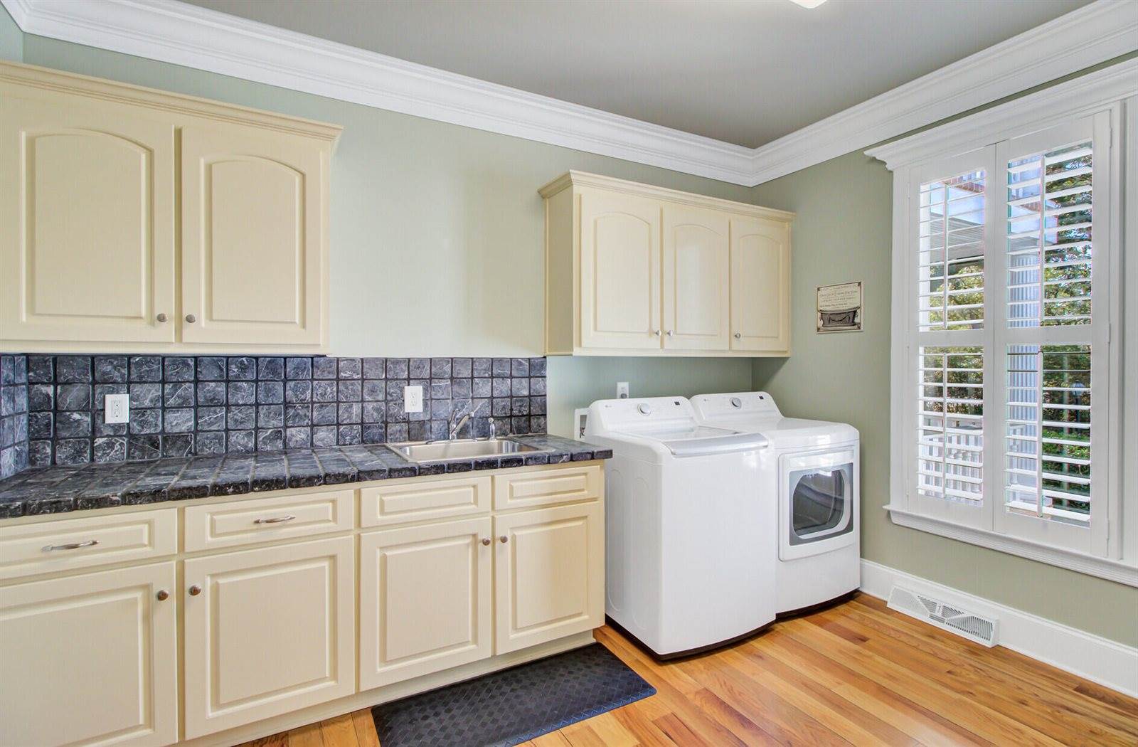 100 Oak Village Lane, Summerville, SC 29483