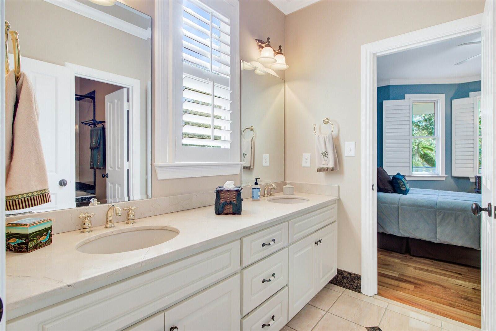 100 Oak Village Lane, Summerville, SC 29483