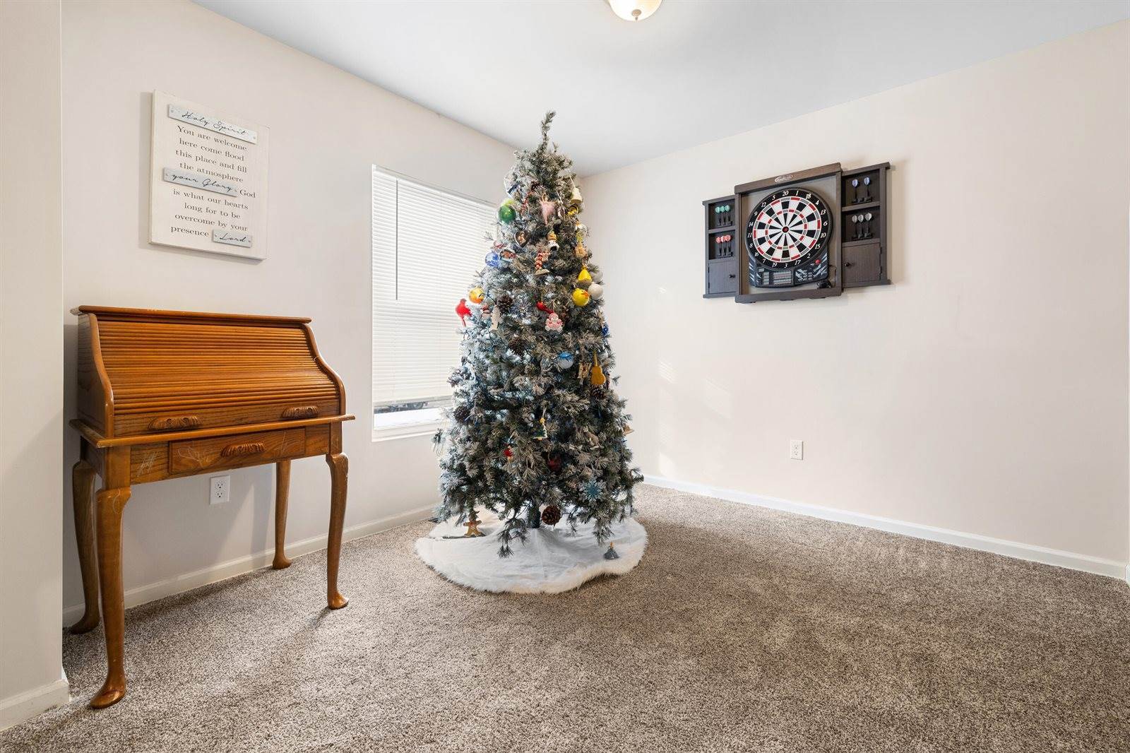 274 Rockway Drive, Linden, MI 48451