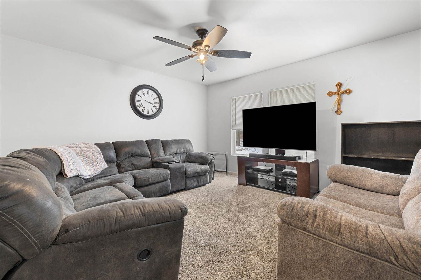 274 Rockway Drive, Linden, MI 48451